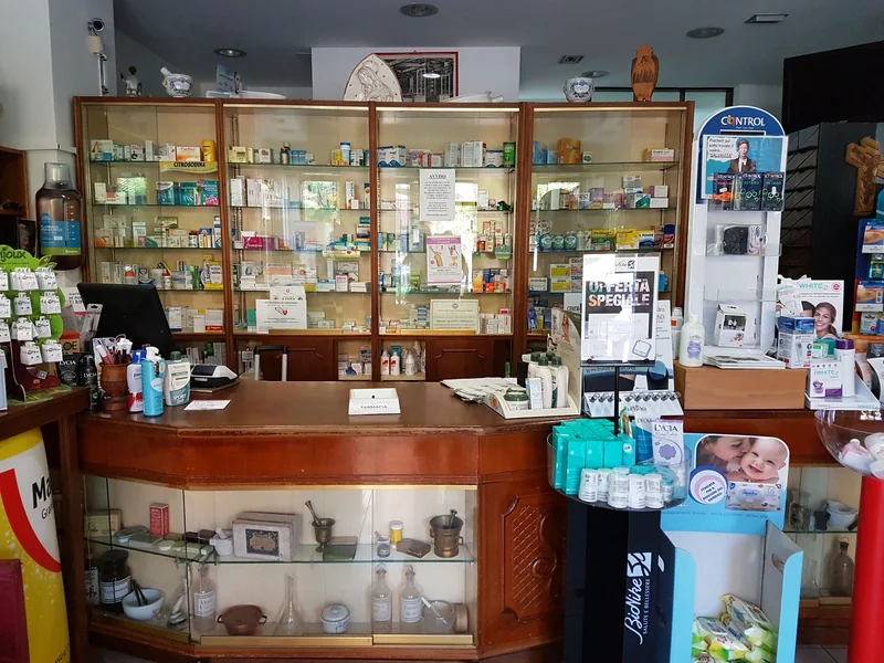 Il banco della Farmacia Campagna Buttafuoco